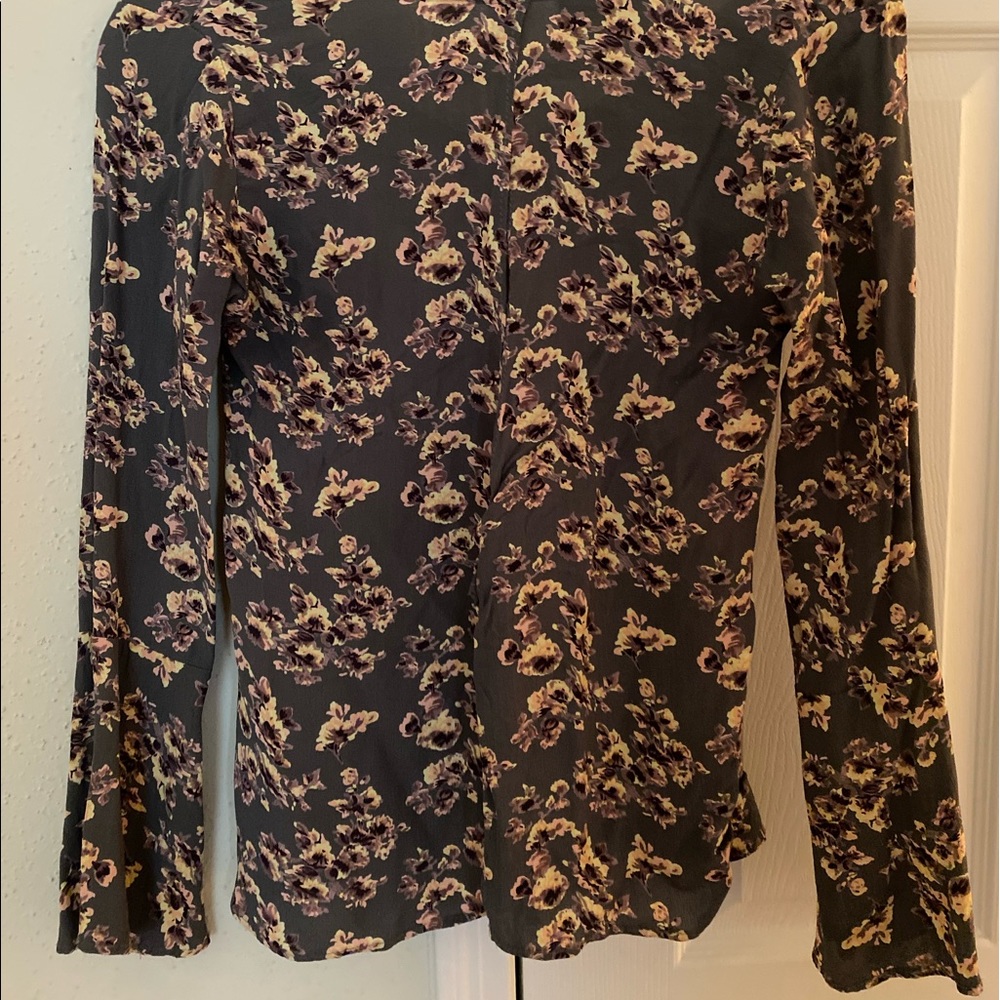 Floral Blouse - Picture 2 of 4